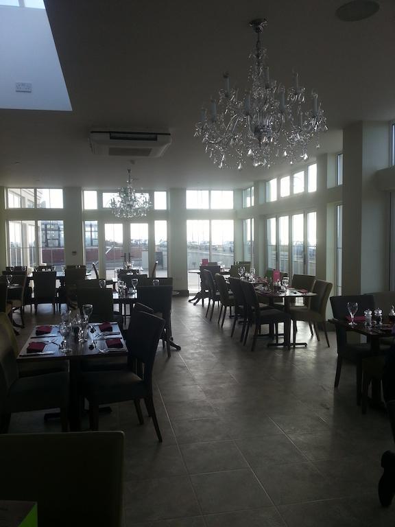 The Fairways Hotel Porthcawl Ngoại thất bức ảnh